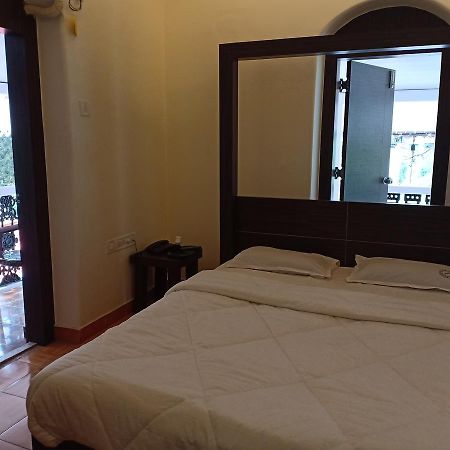 Oyo 11395 Hotel Ritz Heritage Lonavala Exteriör bild