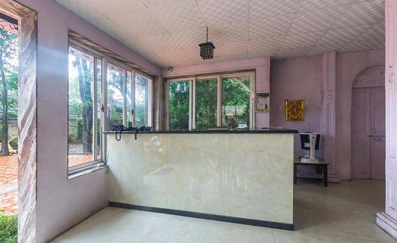 Oyo 11395 Hotel Ritz Heritage Lonavala Exteriör bild